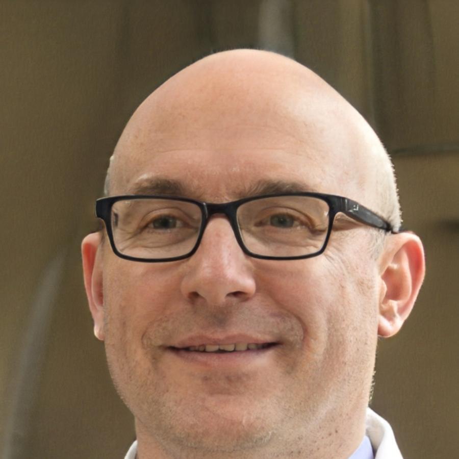 Ritratto di Marco Benedetti, direttore educativo